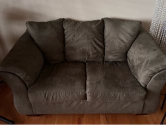 2pc Olive Suede Living room set