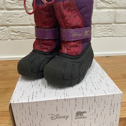 Kids Snow boot Toddler Size 8 SOREL