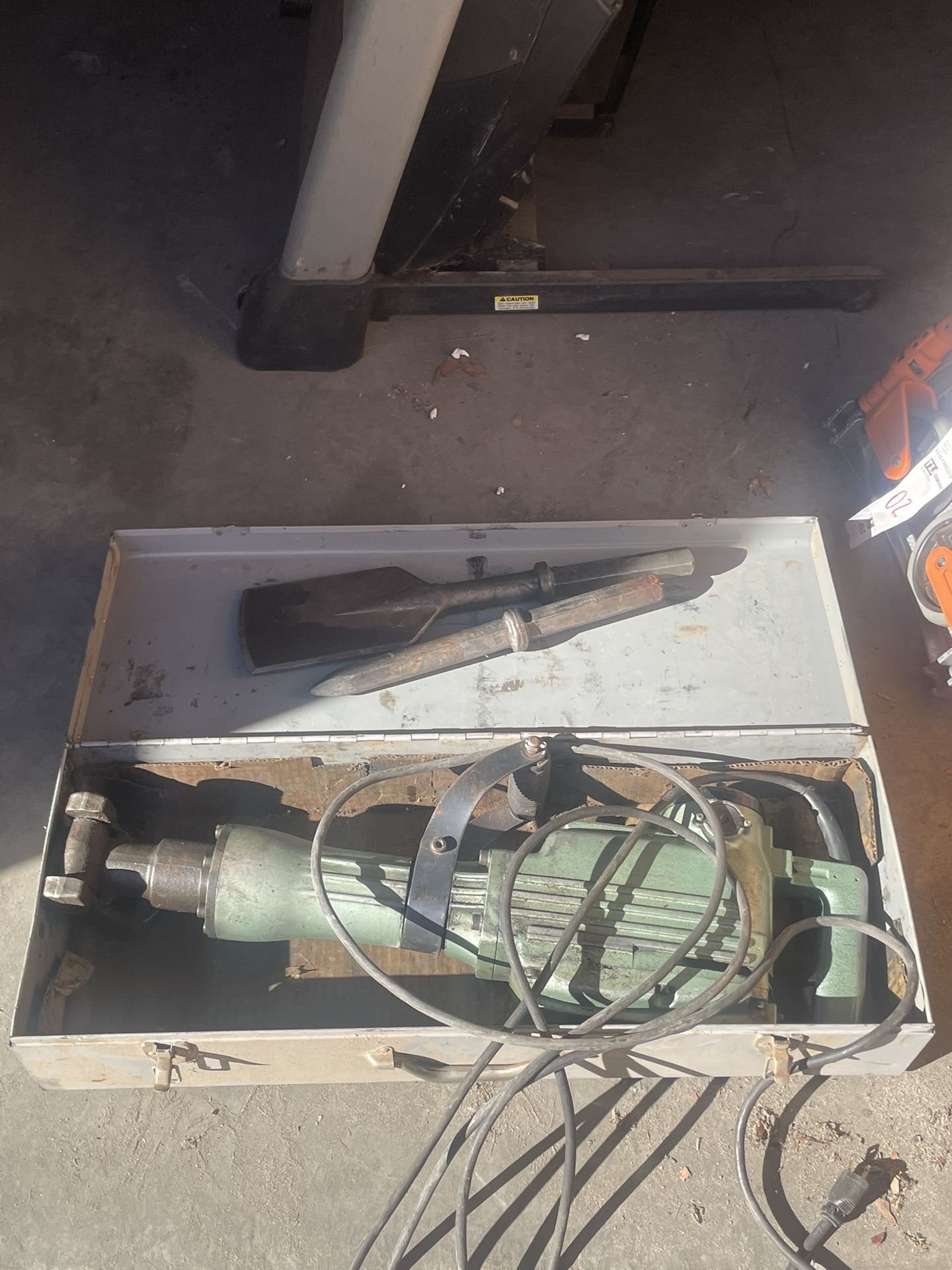 Hitachi Electric Jack Hammer