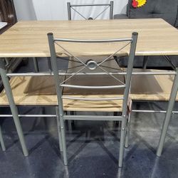 5 piece table and chairs set New