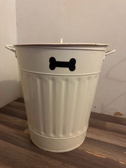 Dog food metal storage container