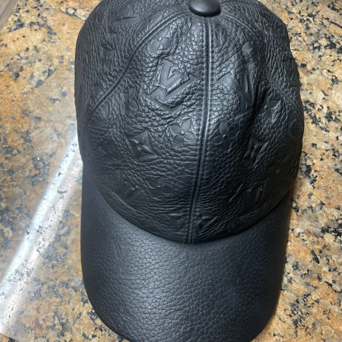 louis vuitton hat black leather for Sale in Phoenix, AZ - OfferUp