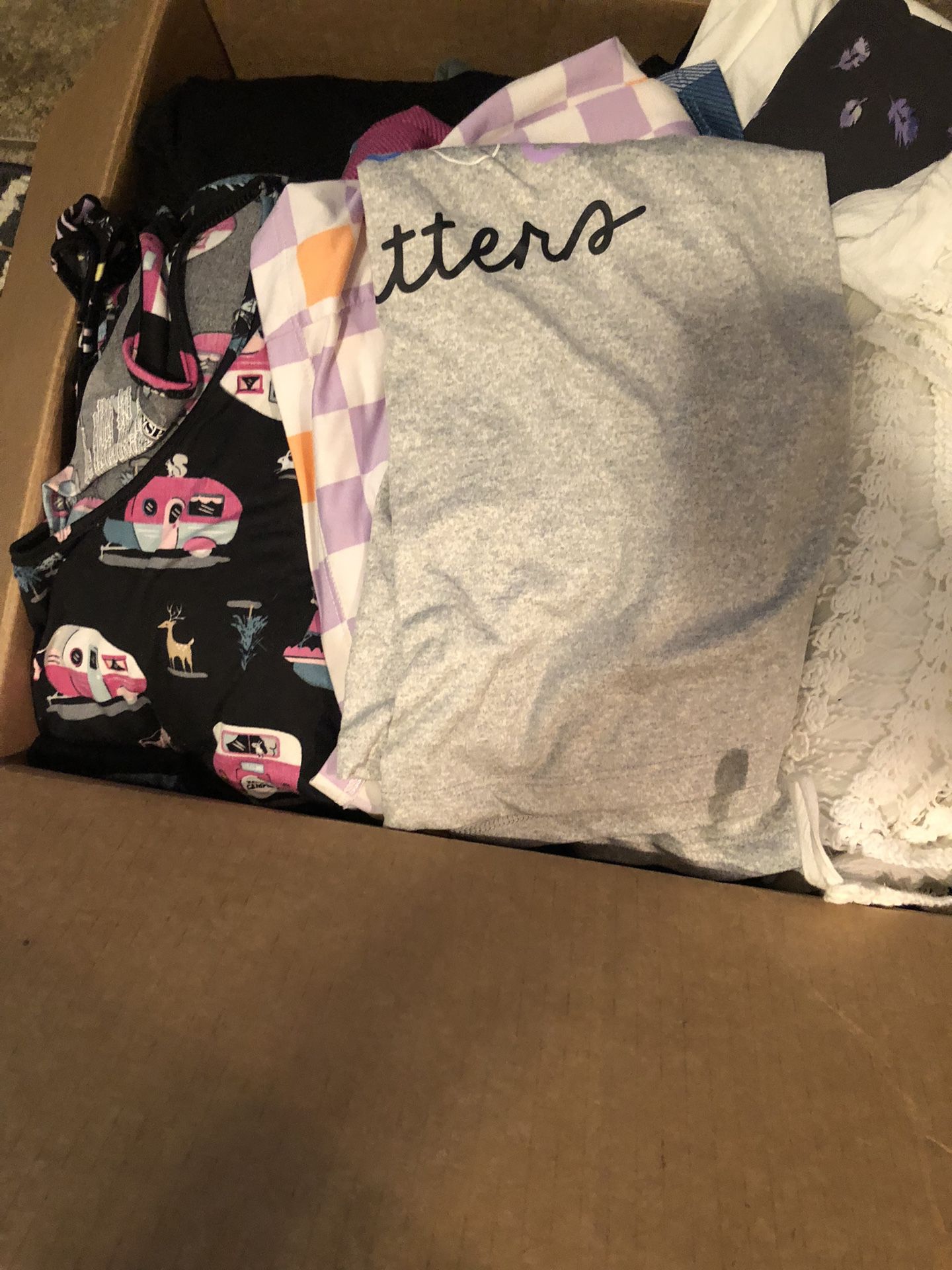 Box Full Of Women’s Clothes, Large ,xl And Some 2x