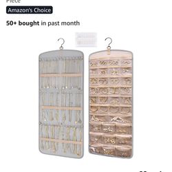 Hanging jewelry organizer 
