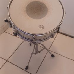 SNARE DRUM & STAND