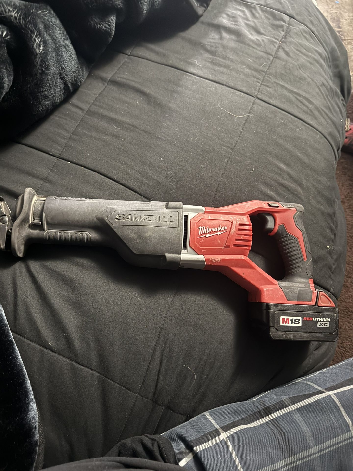 M18 18V Lithium-Ion Cordless SAWZALL Reciprocating Saw