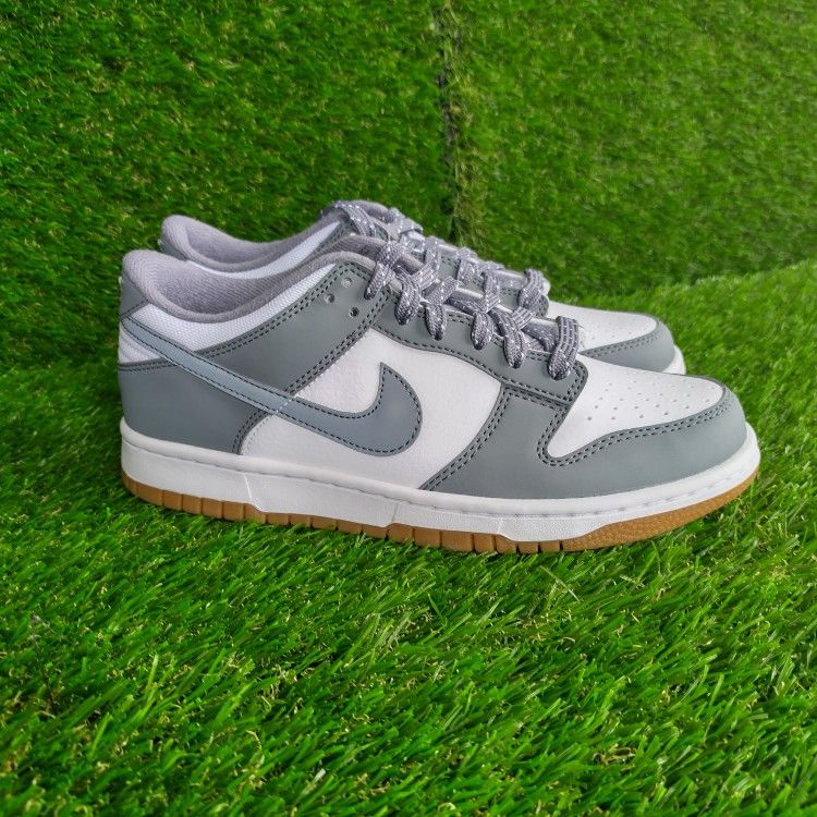 Nike Dunk Low Big Kids' Shoes White/Light Iron Ore/Gum Light Brown/Smoke Grey