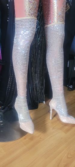 Size 8.5..11