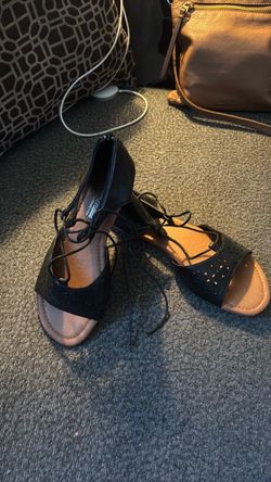 Lemonade Tie Up Bkack Sandals zipper back