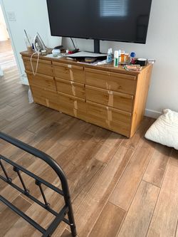 Dresser & night stand