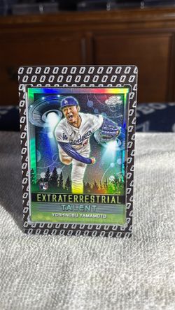 2024 Topps Cosmic Chrome Yoshinobu Yamamoto Rookie Refractor