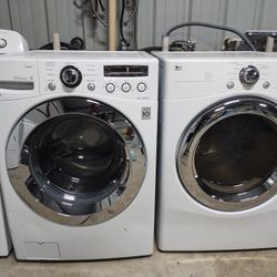 LG Washer And Dryer Set In Ultimate Condition Comes With 3 Months Warranty And Delivery And Install Included In The Austin Area 