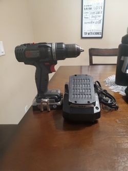 Drill 20 Volts