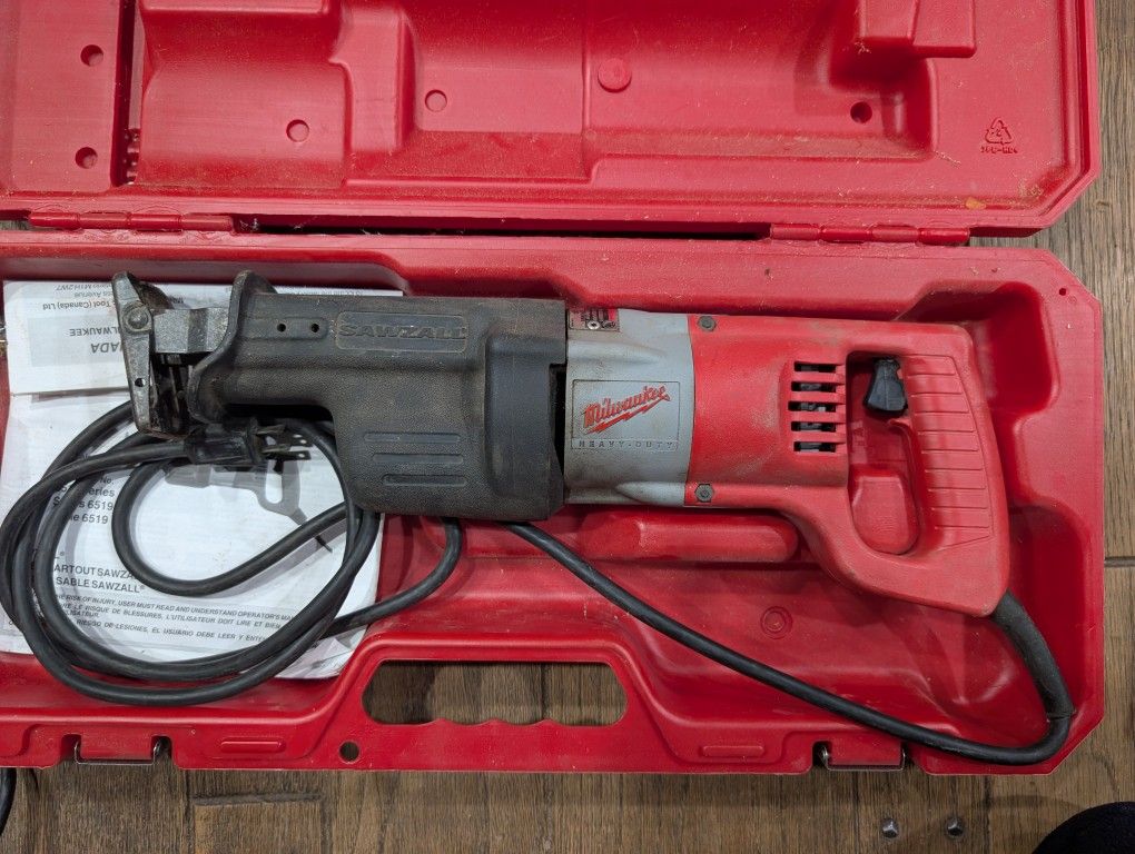 Milwaukee Sawzall - corded - barely used