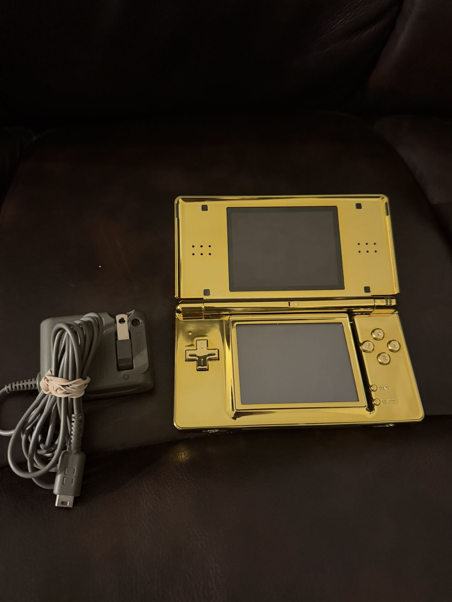 Extreme Rate Nintendo DS Lite - Chrome Gold With Charger