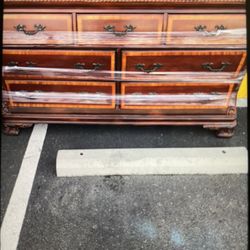 Queen Bedroom Set