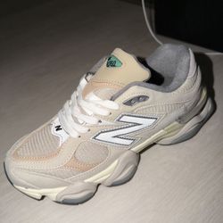 NEW BALANCE 9060 