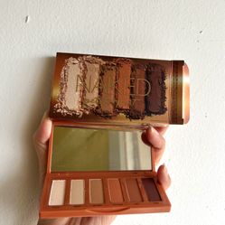 Urban Decay Naked Petite Heat Mini Eyeshadow Palette 6 Colors Brand New In Box