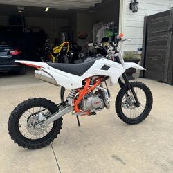 125cc Dirt Bike 
