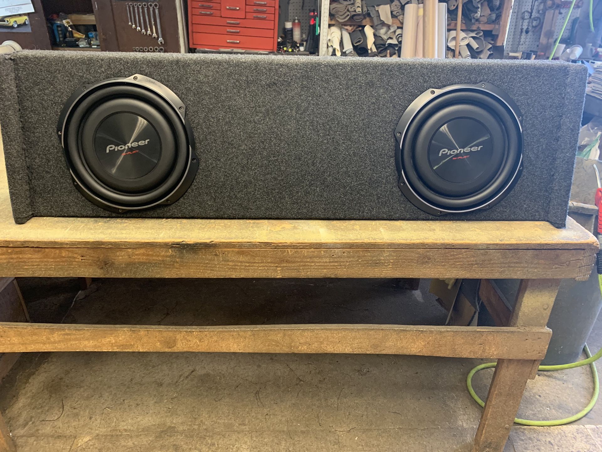 08-13 Chevy Silverado 1500 crew cab subwoofer box