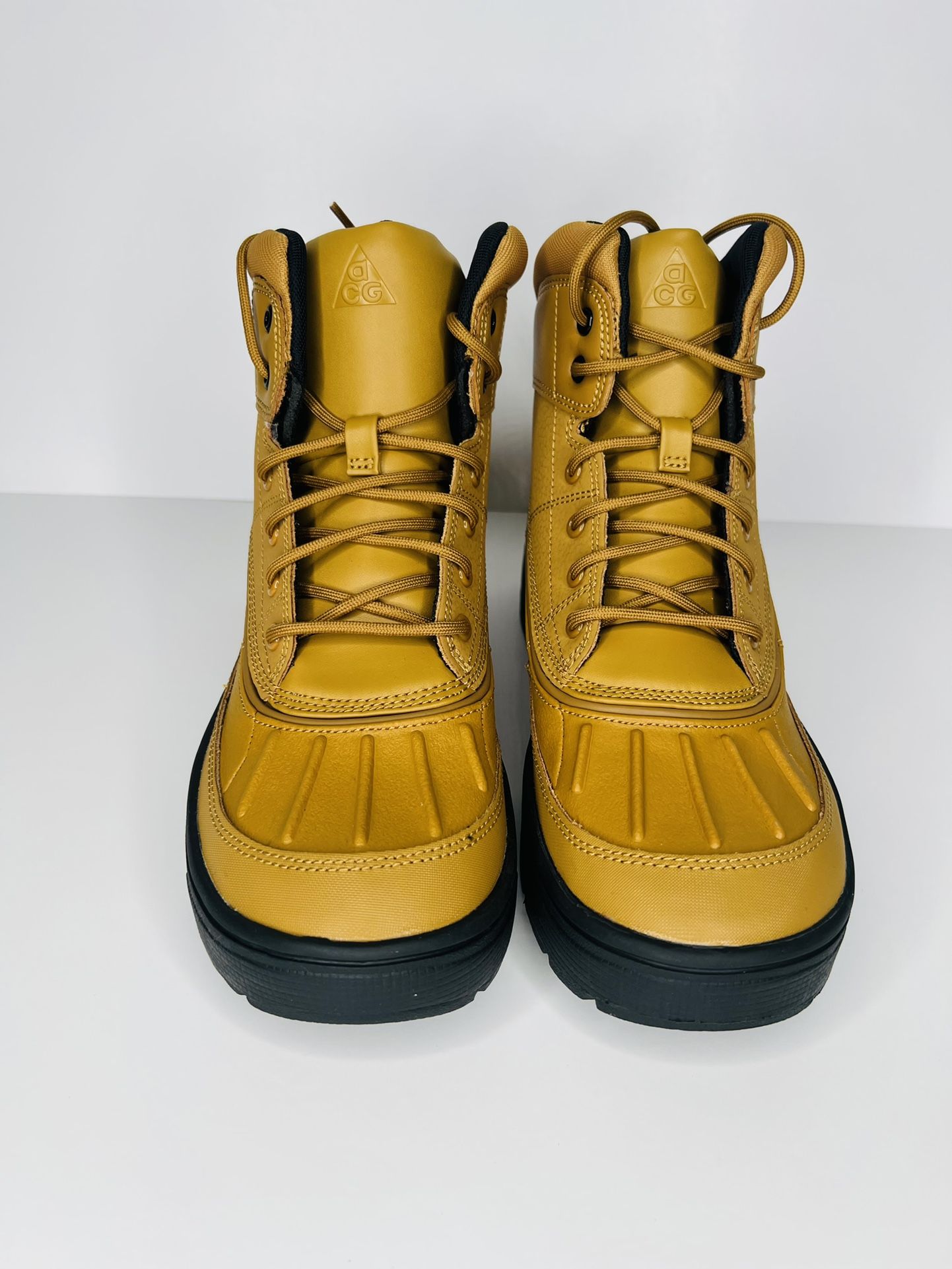 Nike woodside boots grade school sales