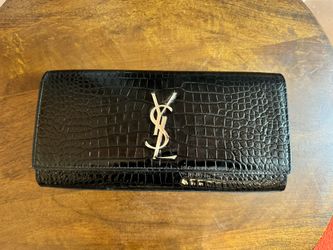 Saint Laurent Clutch - AUTHENTIC
