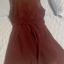 David’s Bridal Formal 2 Piece set. With Beautiful Sparkly Top. Size 15. NEW
