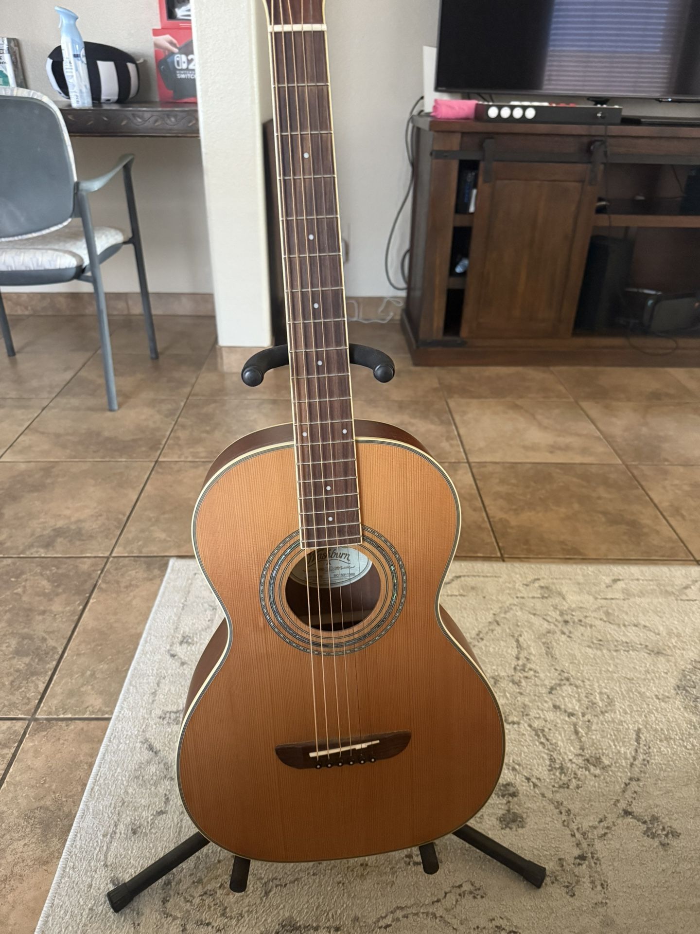 Washburn Acoustic Guitar Good Quality