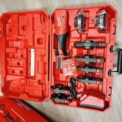 Milwaukee-M18-Propress-Tool