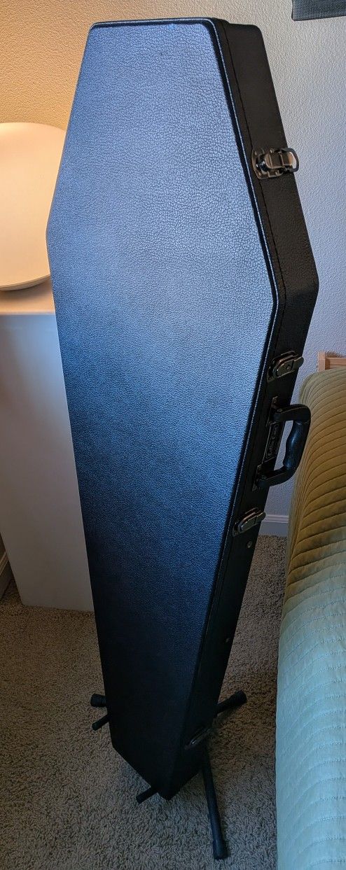 Authentic Coffin Case - Universal Bass Guitar Case