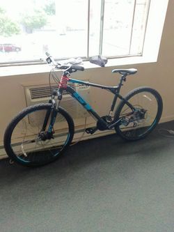 GT Agressor PRO 27.5 inch wheel LARGE frame