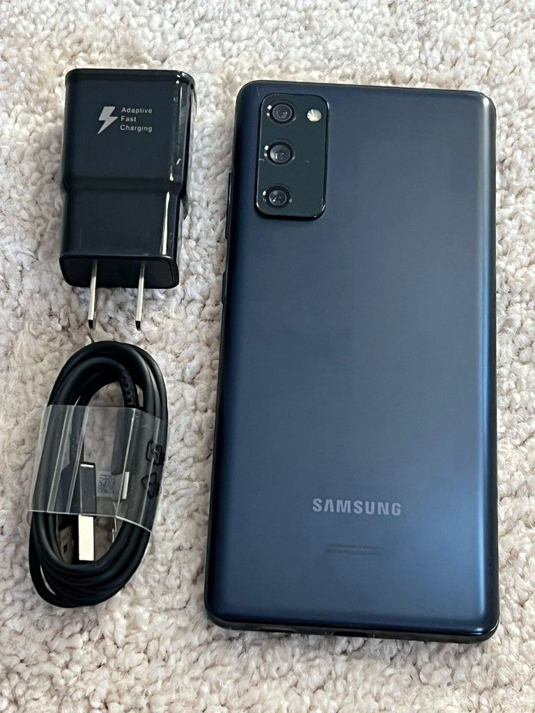 Samsung Galaxy S20 FE , Unlocked for all Company Carrier , Excellent Condition Like New