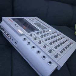 TASCAM Portastudio 424