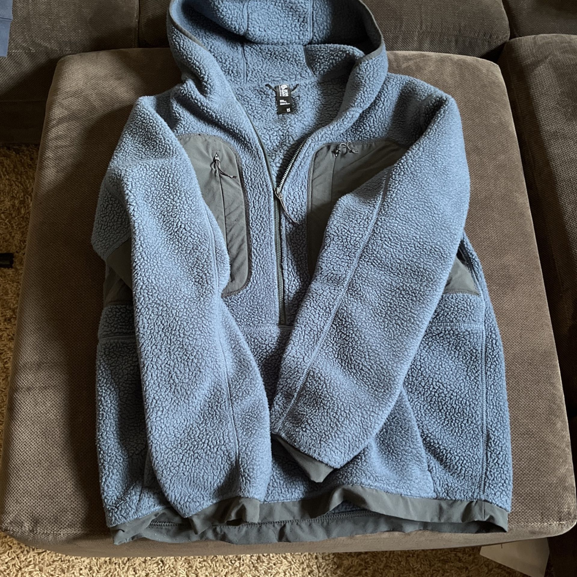 Mountain Hardware Fleece