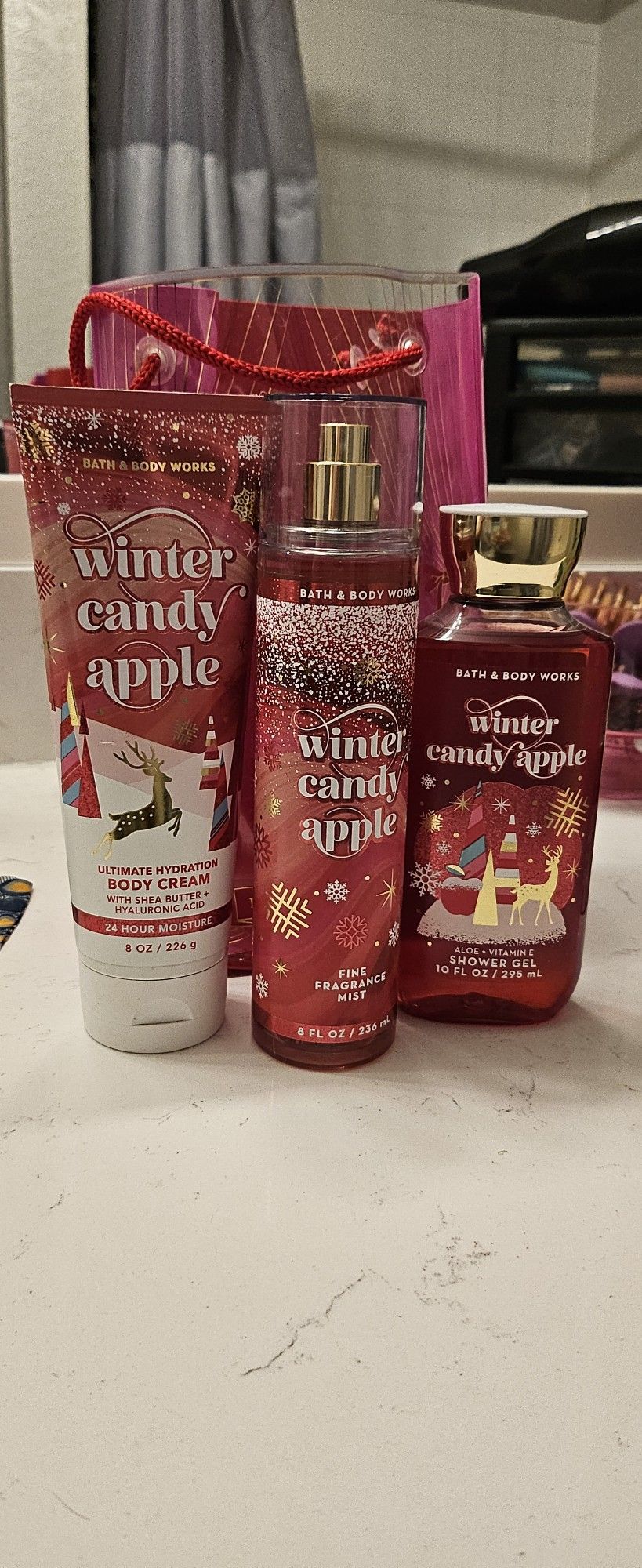 Bath & Body Works Winter Candy Apple Set With Bag