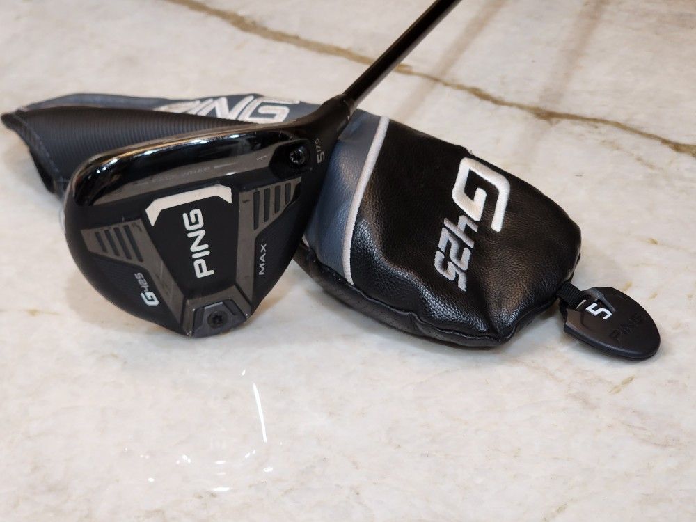 PING G425 5-WOOD WITH PING TOUR 2.0 STIFF FLEX GRAPHITE SHAFT AND GOLF PRIDE MCC GRIP. MINT CONDITION.