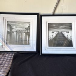2 Picture Frames 