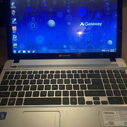 Gateway Windows 7 500GB Laptop, NEEDS CHARGER