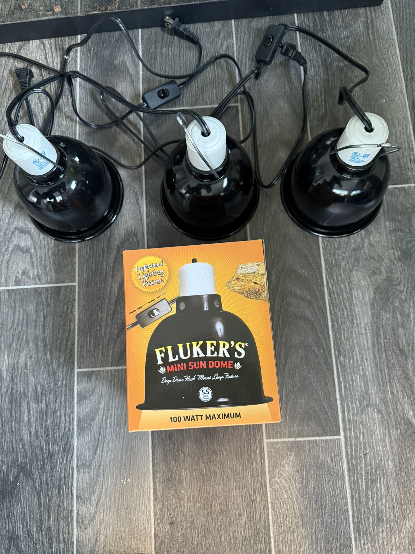 Flukers Sun Dome Reptile Heat Lamp