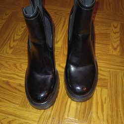 GBG   GUESS. Black Boots