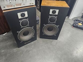 Vintage speakers