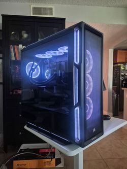 Corsair Vengeance Gaming PC