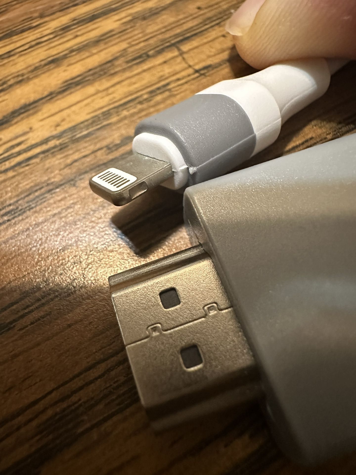 iPhone Cable Projection to Screen(HDMI)