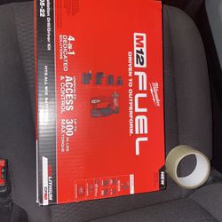 Milwaukee Installation Drill Driver Kit 