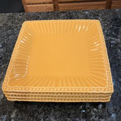 Pottery Plates Size 8 1/2 inches By 8 1/2 inches Square.  Perfect Condition Brand New Never used.  Brand HausenWare Hi
