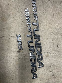 Toyota emblem