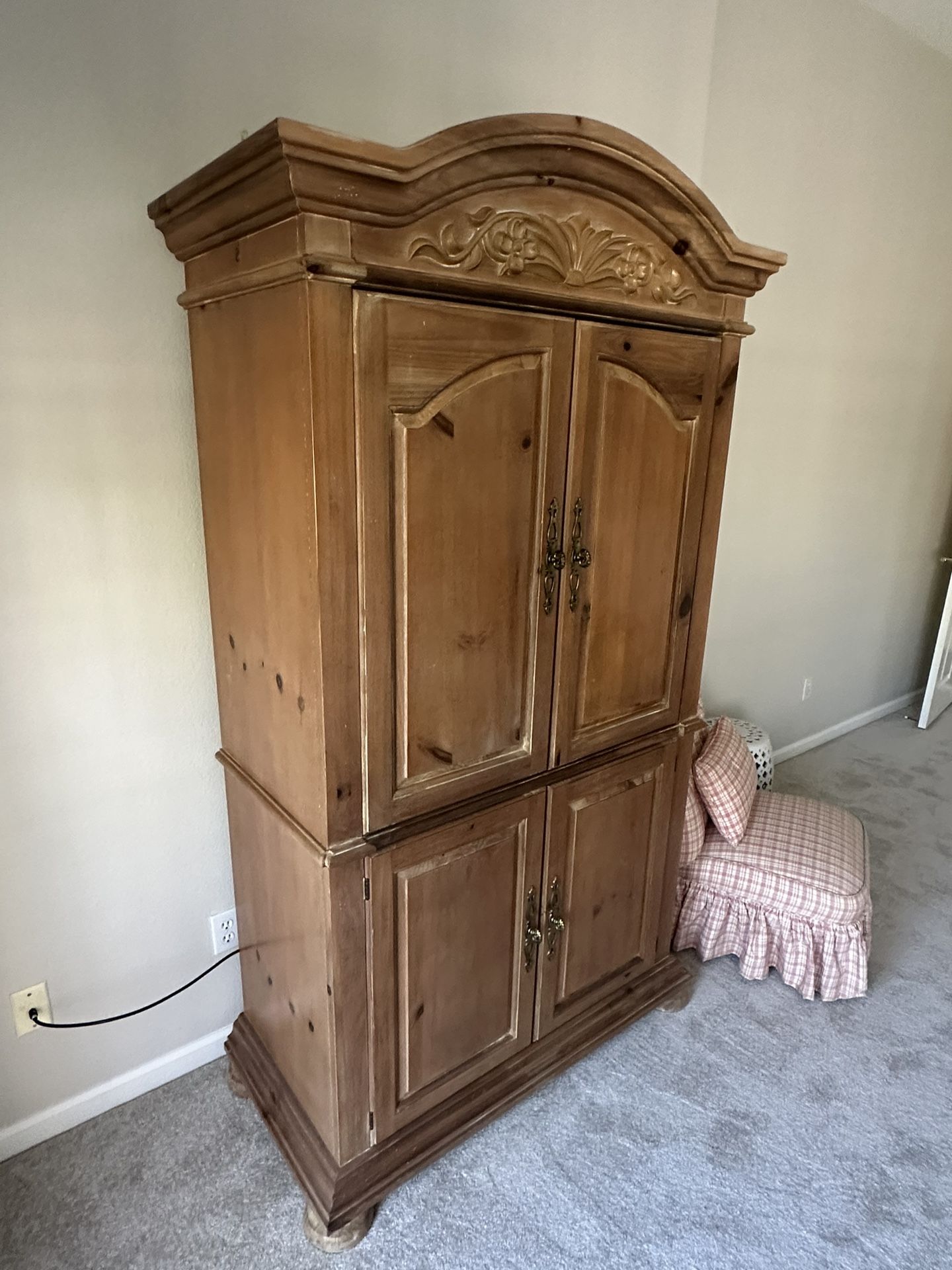 Armoire
