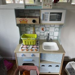 Kids Play Kitchen And Food