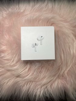 Apple AirPods Pro 2nd Generation with MagSafe Wireless Charging Case (USB‑C)