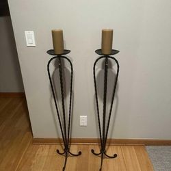 candle floor stand with candles